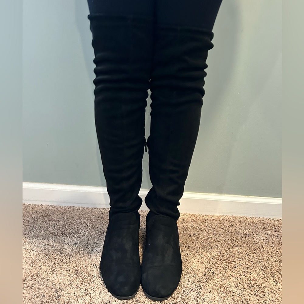 Madden Girl Black Over the Knee ‘Prissley’ Tassel Stretch Faux Suede Boots 10 - Picture 4 of 14